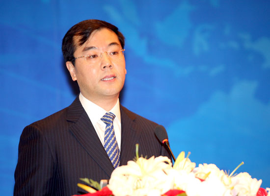 內(nèi)外兼治完善投資者教育機(jī)制